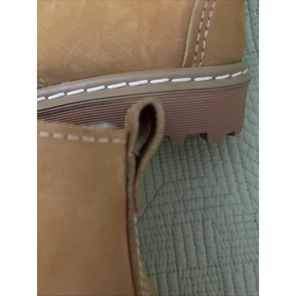 Vintage Eastland Womens 7M Tan Suede Lace Up Chukka Boots Made USA 780810